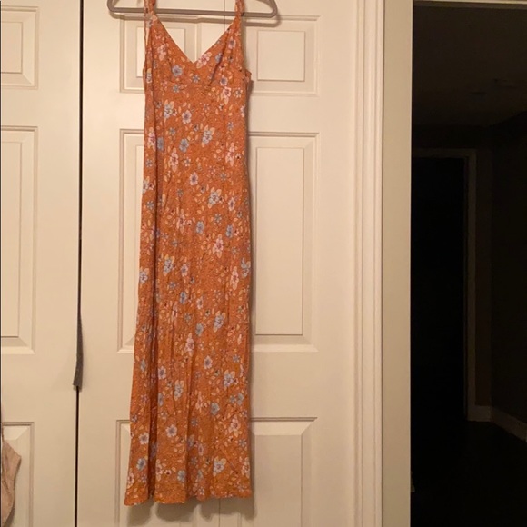 Maxi dress - Picture 4 of 9